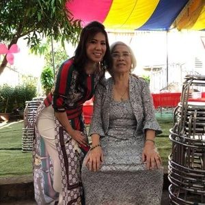 Meet your Posher, Lily